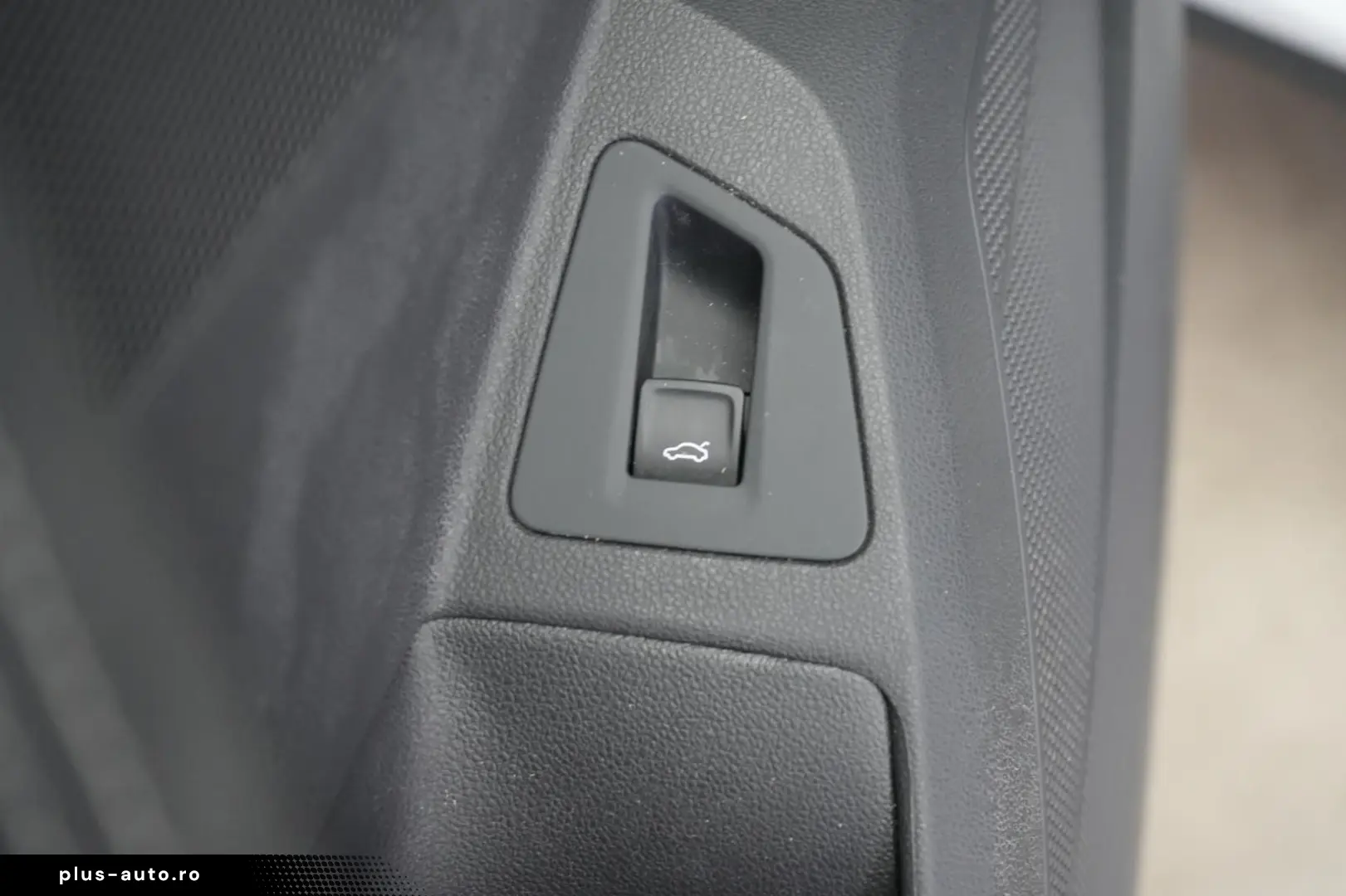 VW Touareg 3.0 V6 TDI 4Motion R-Line Leder ACC Kame