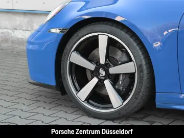 Porsche 992 911 Carrera BOSE SportChronoPaket