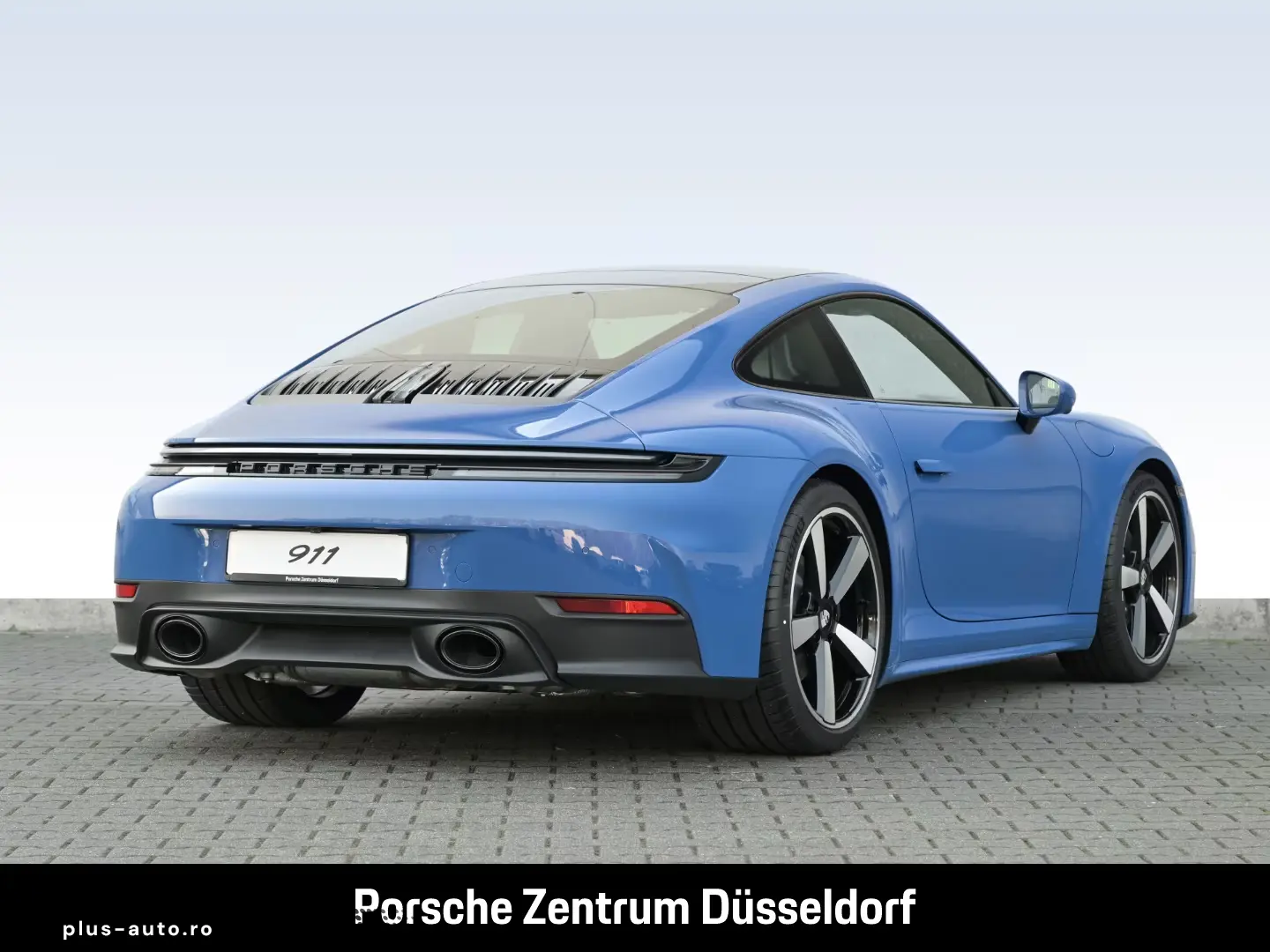 Porsche 992 911 Carrera BOSE SportChronoPaket