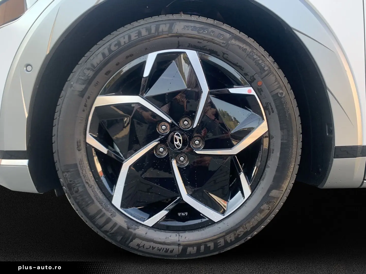 HYUNDAI IONIQ 5 EV 4WD 77kWh UNIQ 19''Lede&hellip;