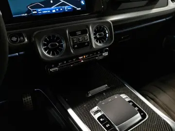 MERCEDES-BENZ Carbon Manufaktur