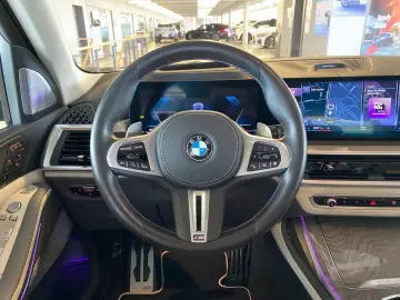 BMW X7 M60i xDrive M Sport Standheizung Massage AHK