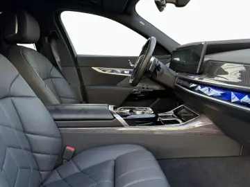 BMW 740d xDrive M Sport Pro Leder DA PA-Prof B&W 21