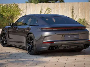 PORSCHE Panamera 4 E-HYBR SPORTDESIGN SPORTUITL HDMATR A