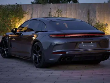 PORSCHE Panamera 4 E-HYBR SPORTDESIGN SPORTUITL HDMATR A