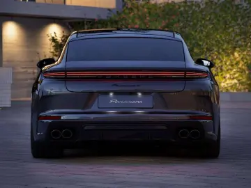 PORSCHE Panamera 4 E-HYBR SPORTDESIGN SPORTUITL HDMATR A