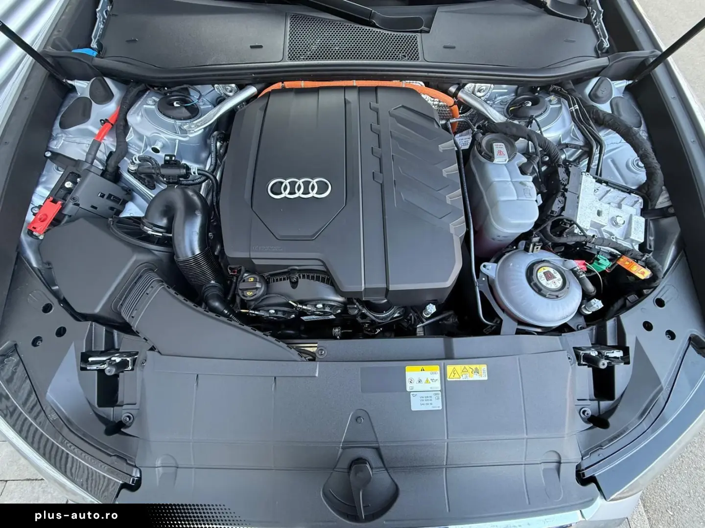 AUDI A6 Limousine 50 TFSIe QUATTRO WINTERRÄDER MATRIX