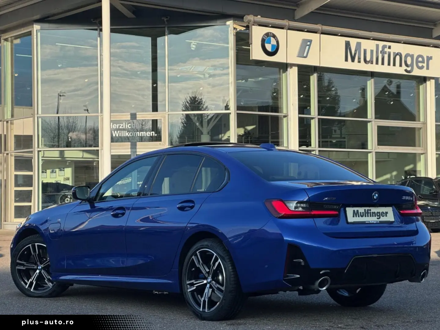BMW 330e xDr.M Sport HUD ACC P  GlasD.HiFi Lenkradh.