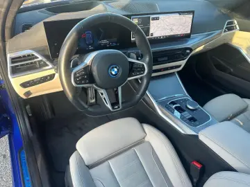 BMW 330e xDr.M Sport HUD ACC P  GlasD.HiFi Lenkradh.