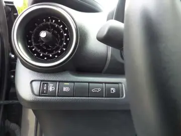 Toyota C-HR BiTon NaviMare HayonEl FarLEDLupa