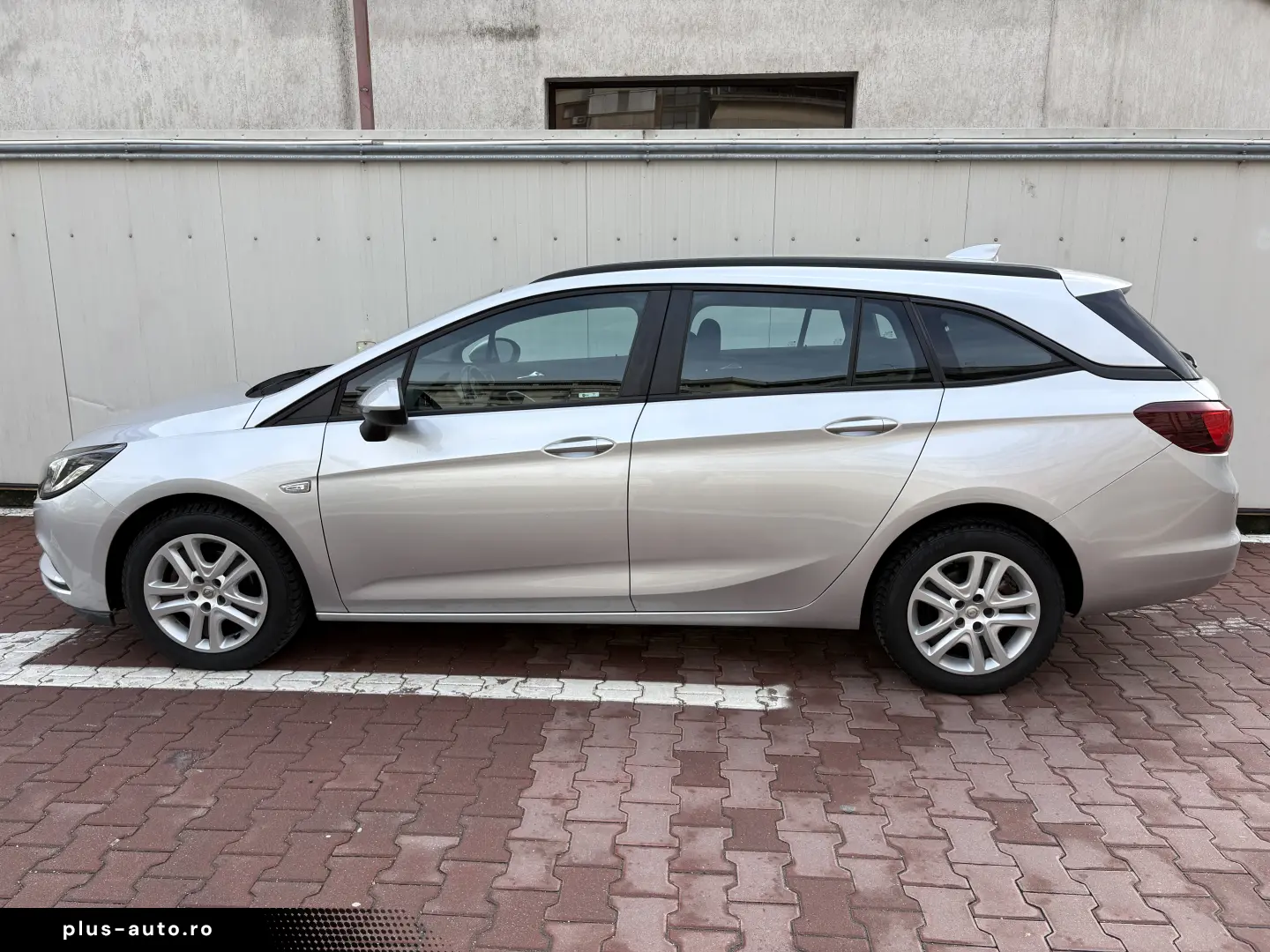 140CP! Astra K Facelift NAV9” CarPlay LED Xenon CarVertical