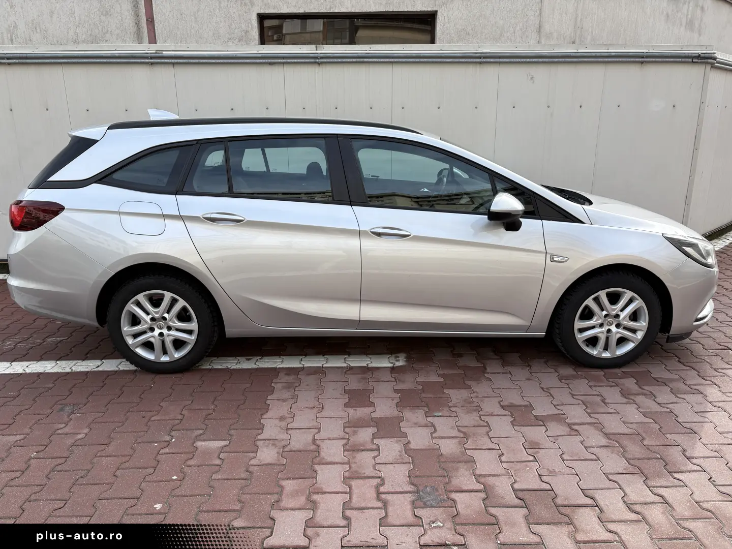140CP! Astra K Facelift NAV9” CarPlay LED Xenon CarVertical