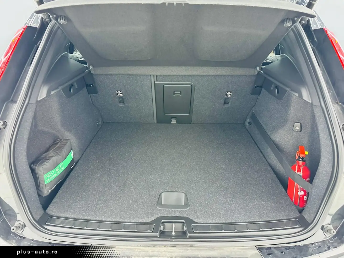 VOLVO Xc-40 2021 1.5i E6 Garantie 12 Luni Rate Avans 0 Doar