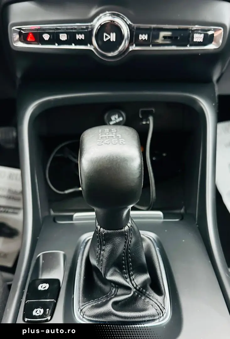 VOLVO Xc-40 2021 1.5i E6 Garantie 12 Luni Rate Avans 0 Doar