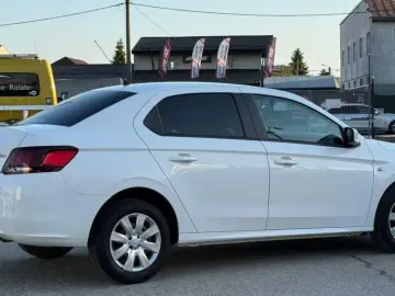 Peugeot 301