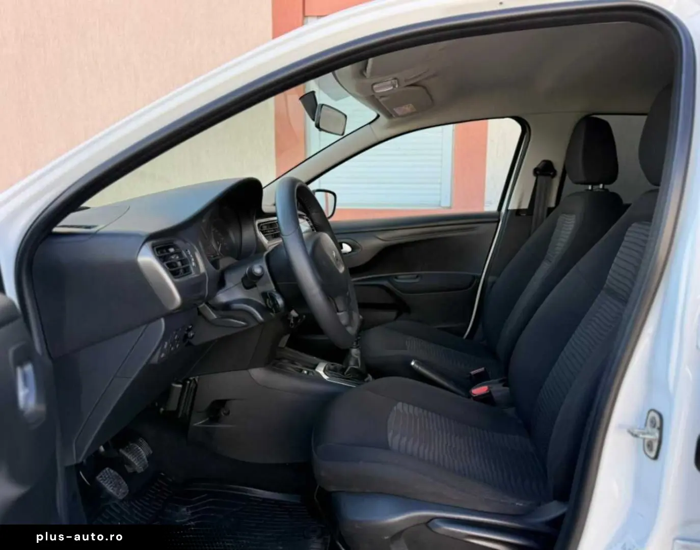 Peugeot 301