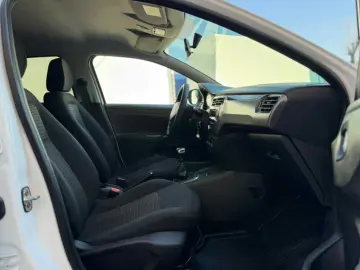 Peugeot 301