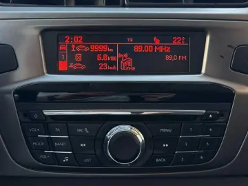 Peugeot 301