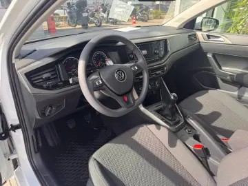 VOLKSWAGEN POLO 1.0 TSI 95 CP Comfortline