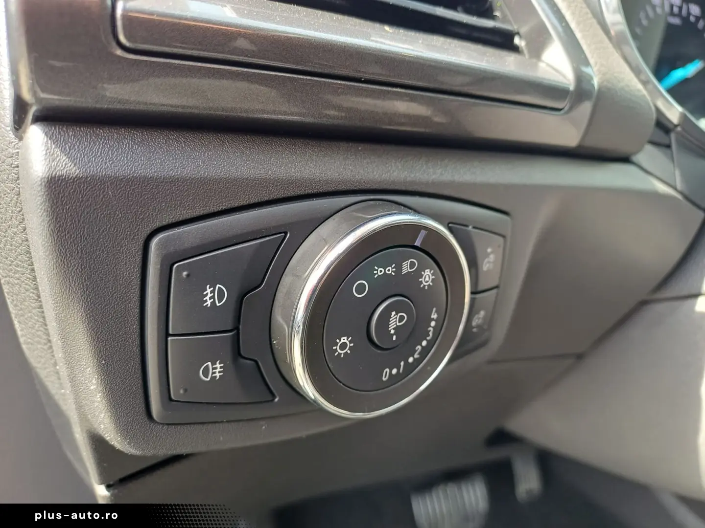 Ford MONDEO 2.0 HEV Titanium Hybrid 187 CP Automată