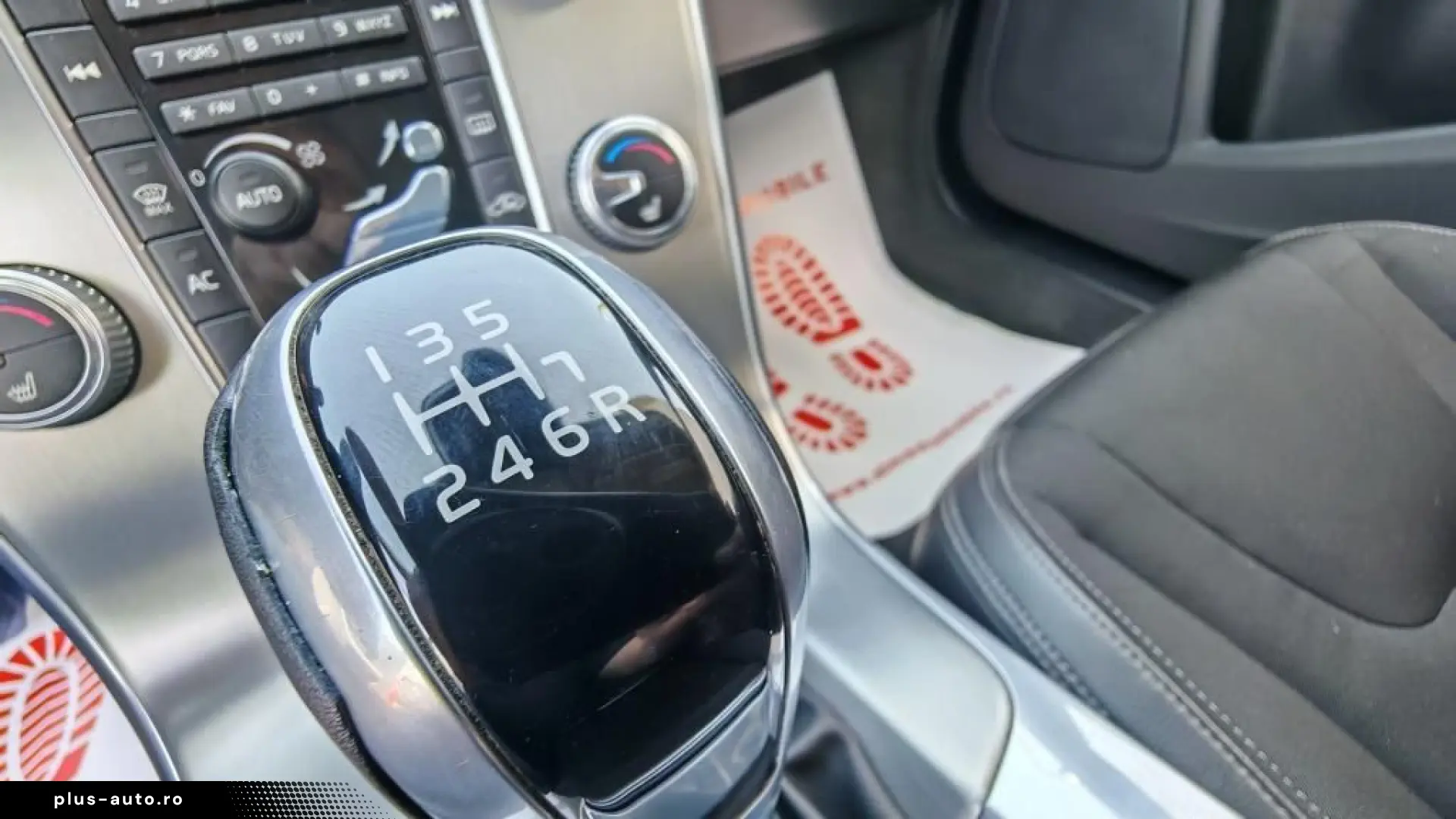 Volvo V60 Momentul Diesel 2017 - Rate   Credit   Garantie