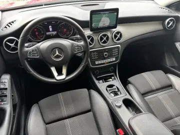 Mercedes-Benz Cla-220