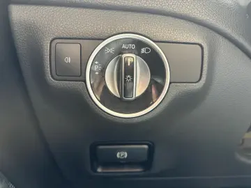 Mercedes-Benz Cla-220