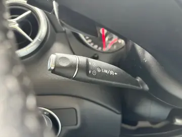 Mercedes-Benz Cla-220