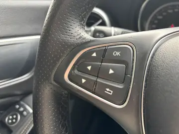 Mercedes-Benz Cla-220