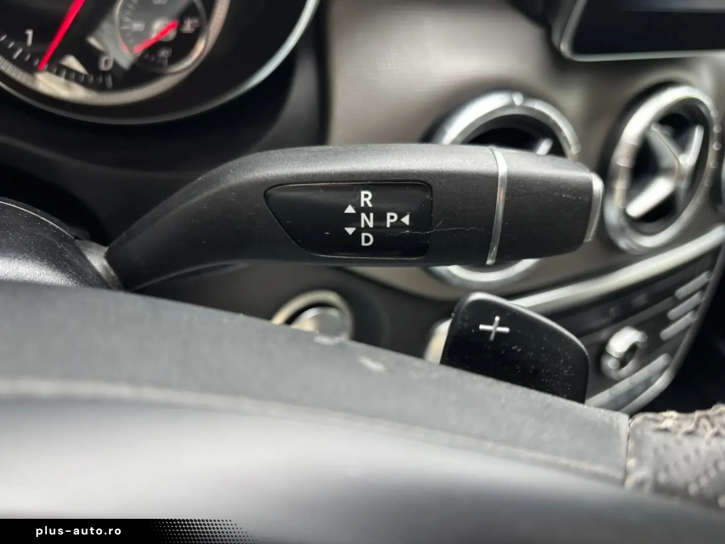 Mercedes-Benz Cla-220