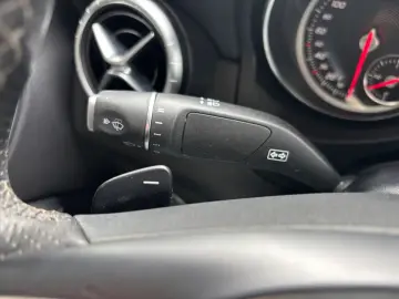Mercedes-Benz Cla-220