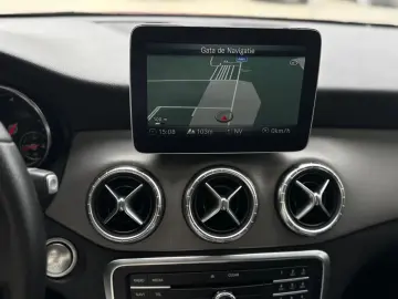 Mercedes-Benz Cla-220