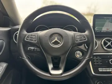 Mercedes-Benz Cla-220