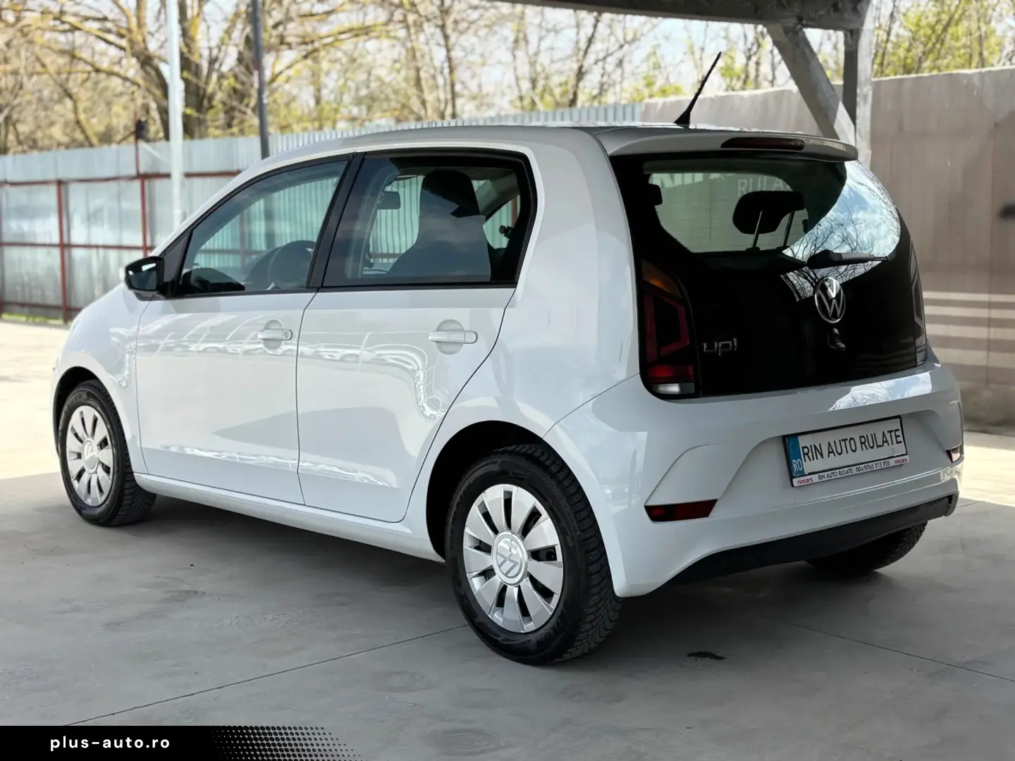 Volkswagen Up