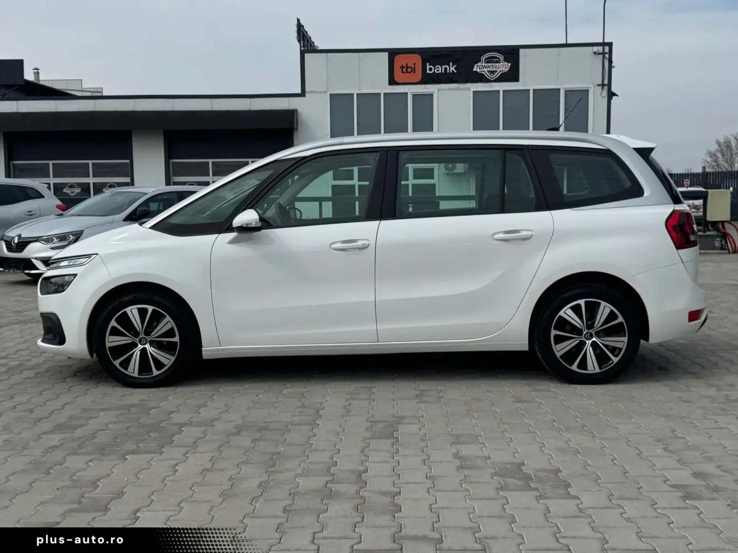 Citroen C4-Grand-Space-Tourer