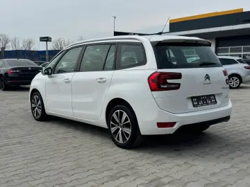 Citroen C4-Grand-Space-Tourer