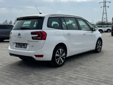 Citroen C4-Grand-Space-Tourer