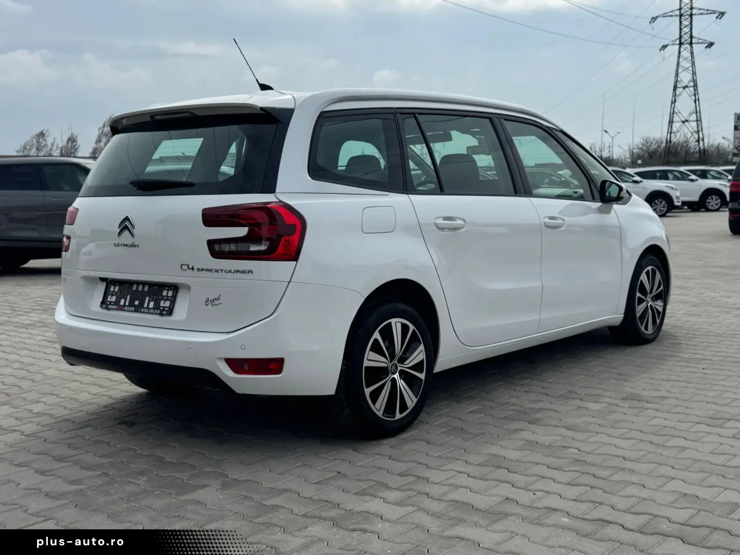 Citroen C4-Grand-Space-Tourer