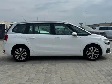 Citroen C4-Grand-Space-Tourer