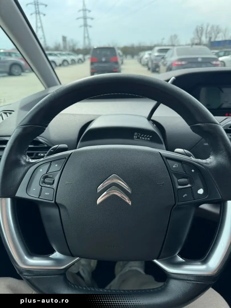 Citroen C4-Grand-Space-Tourer
