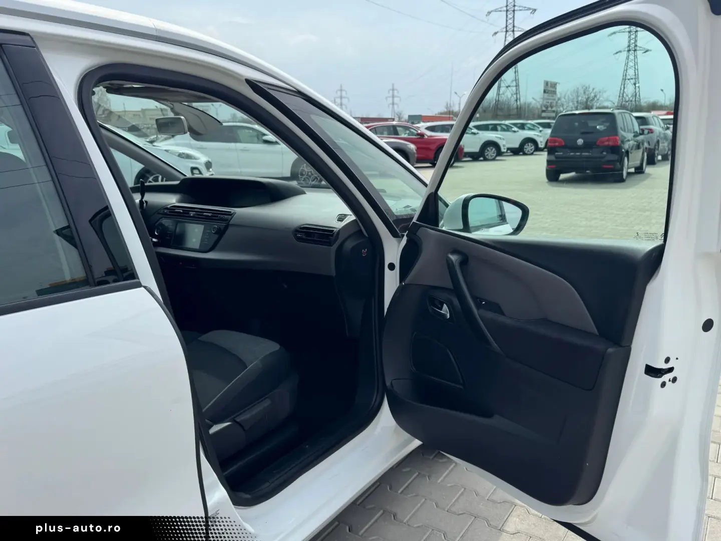 Citroen C4-Grand-Space-Tourer