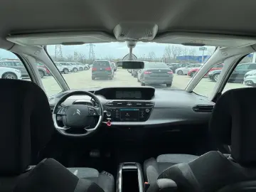 Citroen C4-Grand-Space-Tourer