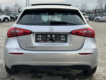 Mercedes-Benz A-200