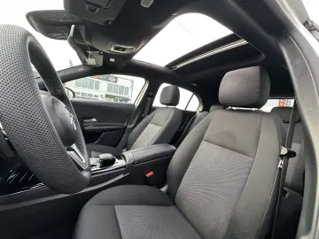 Mercedes-Benz A-200