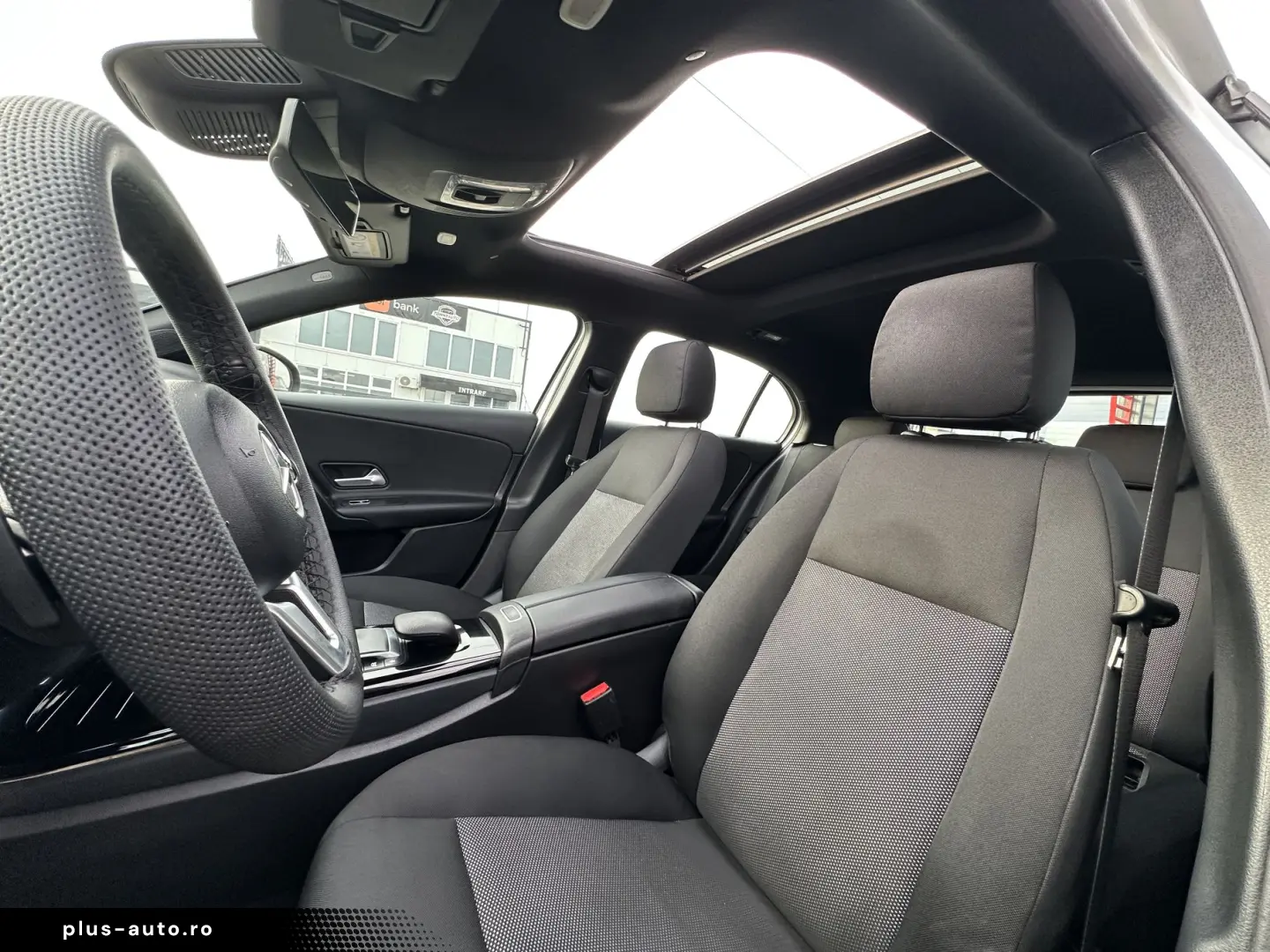 Mercedes-Benz A-200