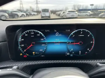 Mercedes-Benz A-200