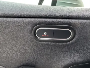 Mercedes-Benz A-200