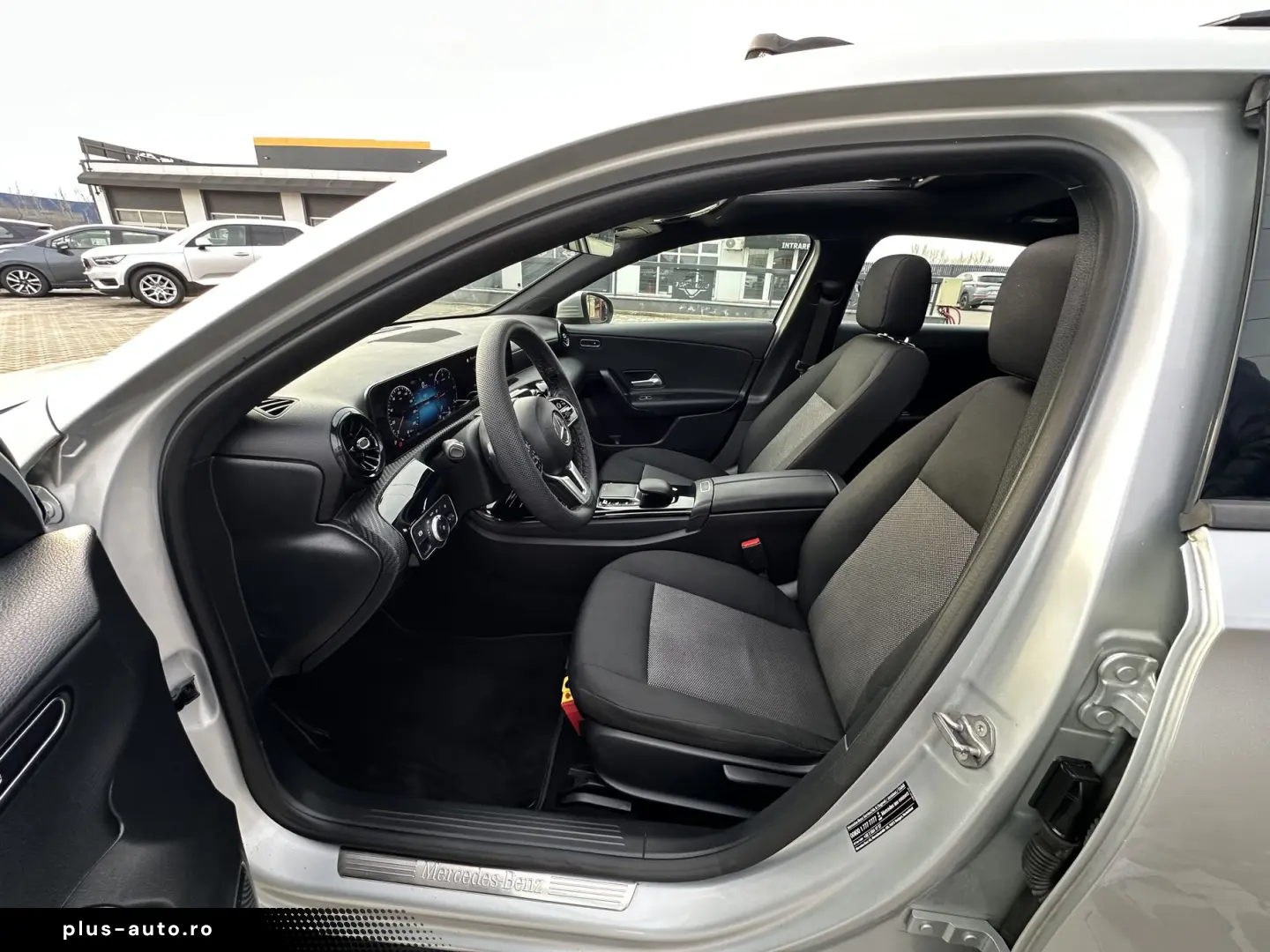 Mercedes-Benz A-200