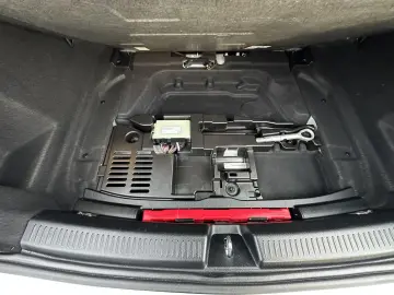 Mercedes-Benz A-200