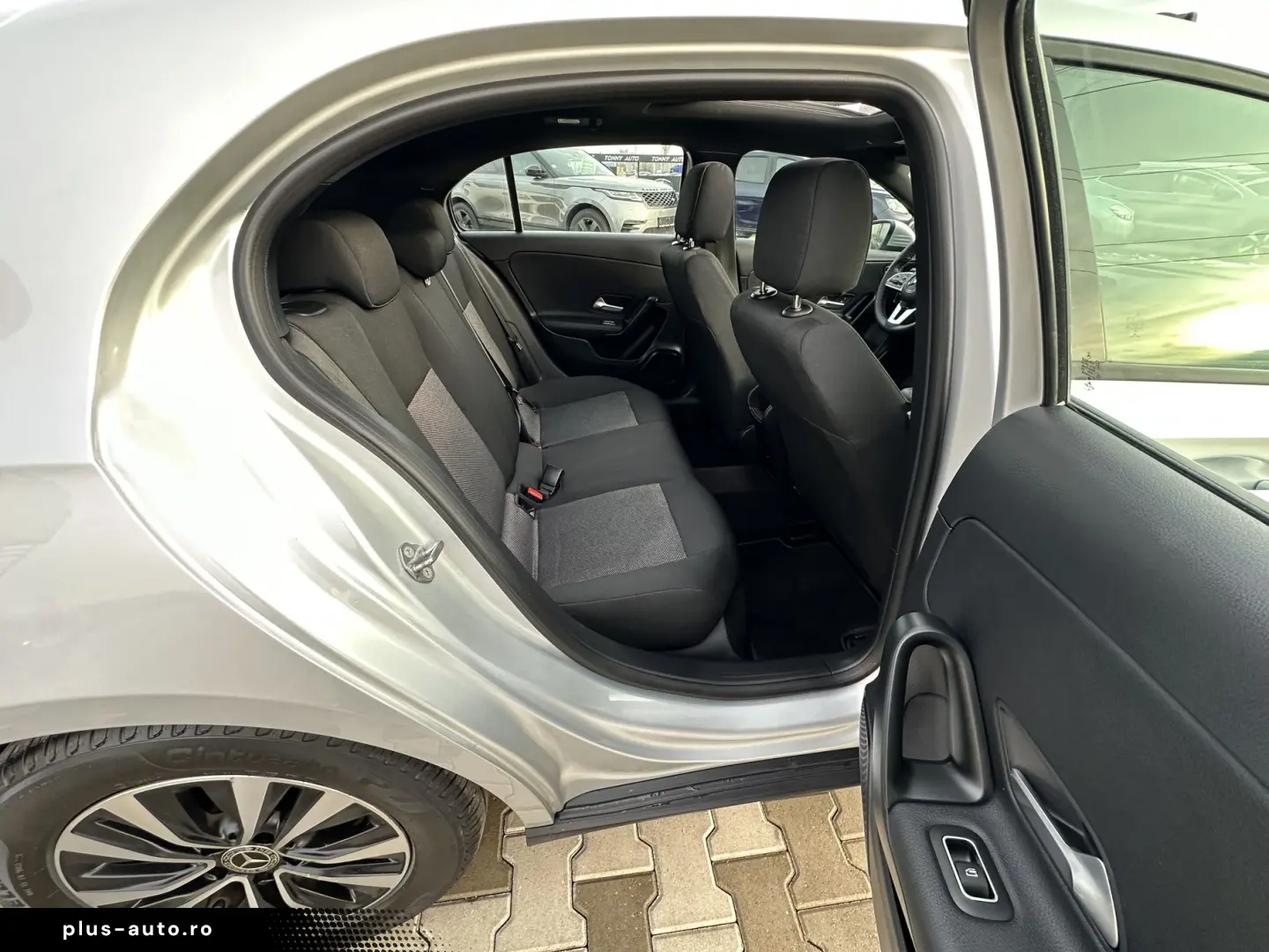 Mercedes-Benz A-200